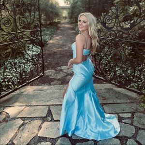 Sherri Hill light blue prom dress